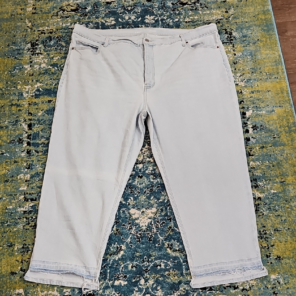 Old Navy Women's Size 26 Sky-Hi Straight Light Blue Jeans